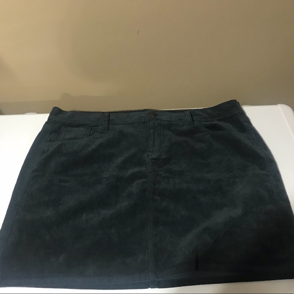 2 Corduroy miniskirt - Picture 3 of 4